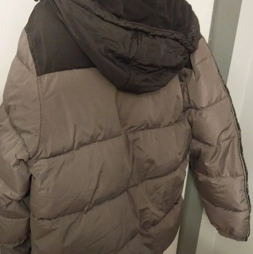Reebok Men's Black and Gray Puffer Jacket - Picture 5 of 6